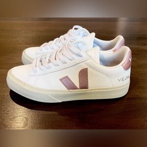 Veja Campo Women's White and Pink Sneakers - like new